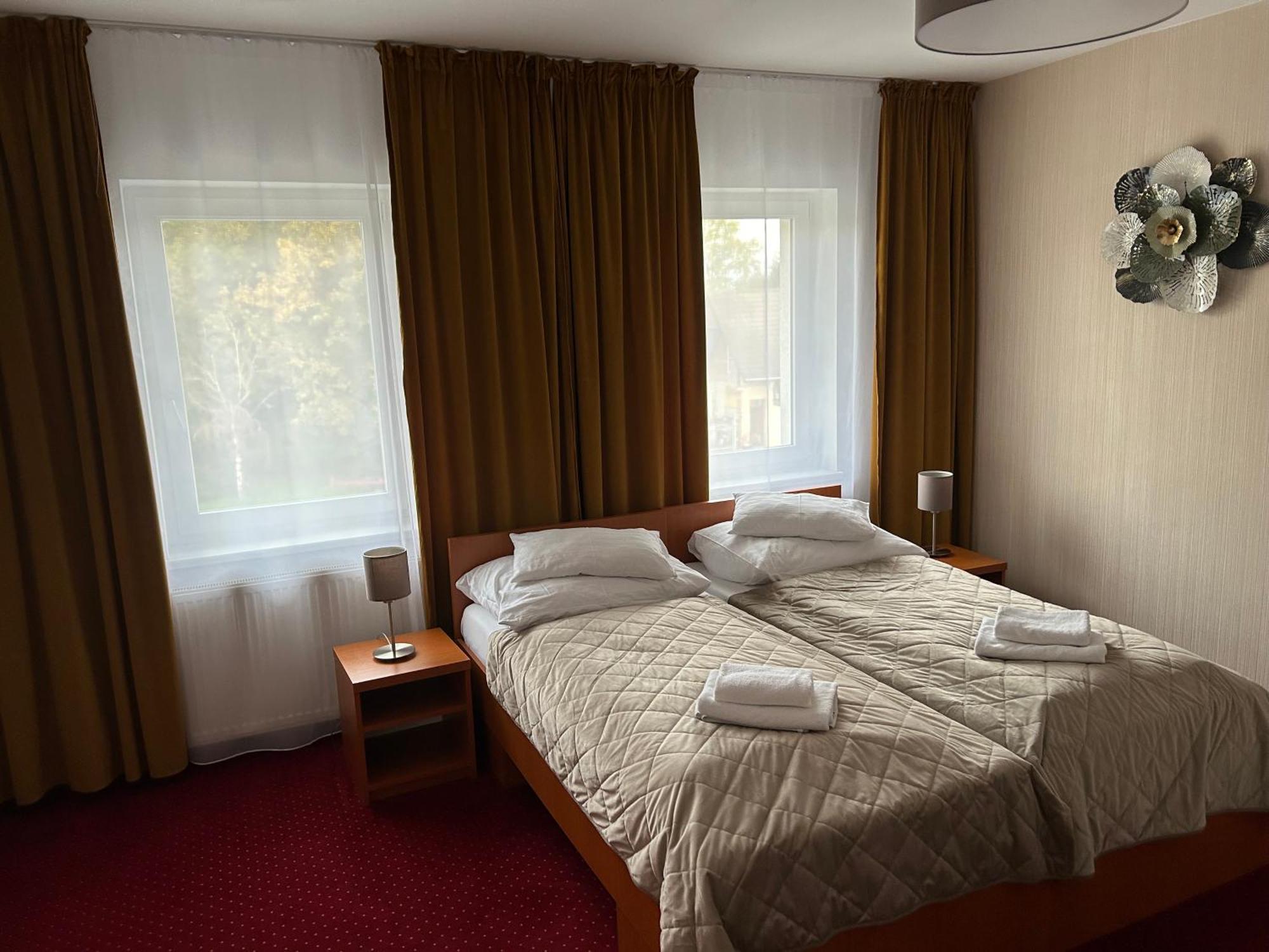 Hotel Evan U Hoffera Topoľčany Εξωτερικό φωτογραφία
