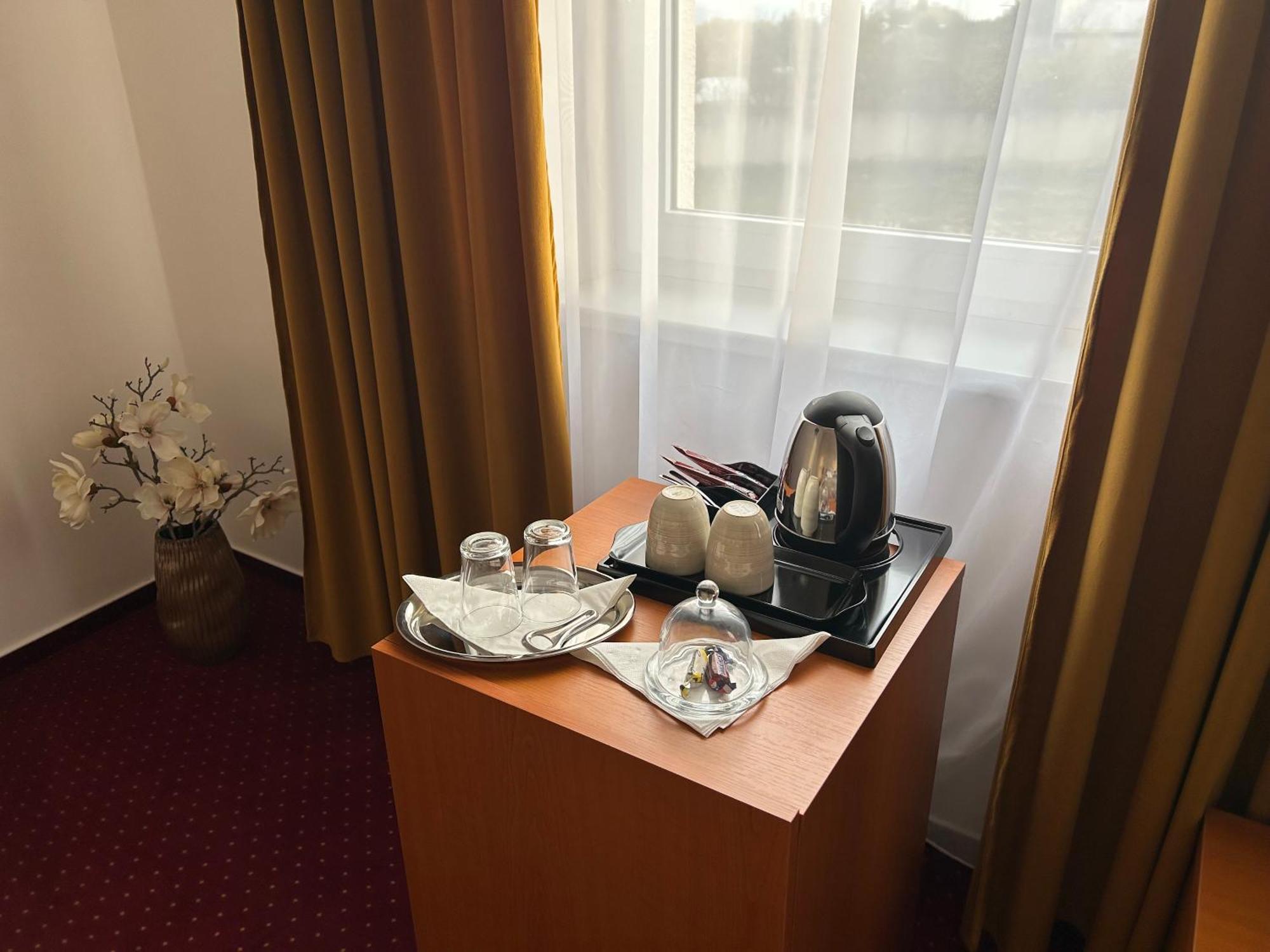 Hotel Evan U Hoffera Topoľčany Εξωτερικό φωτογραφία