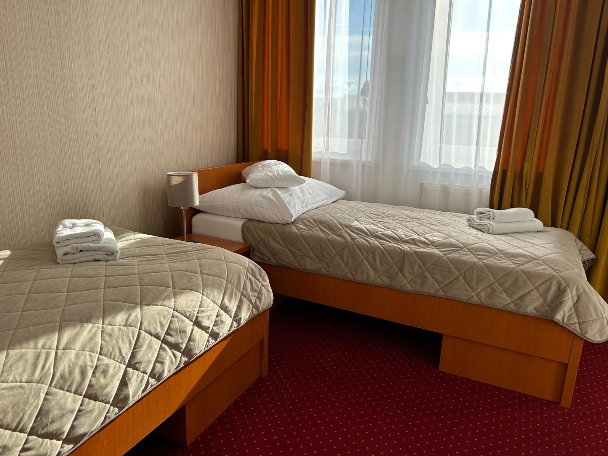 Hotel Evan U Hoffera Topoľčany Εξωτερικό φωτογραφία