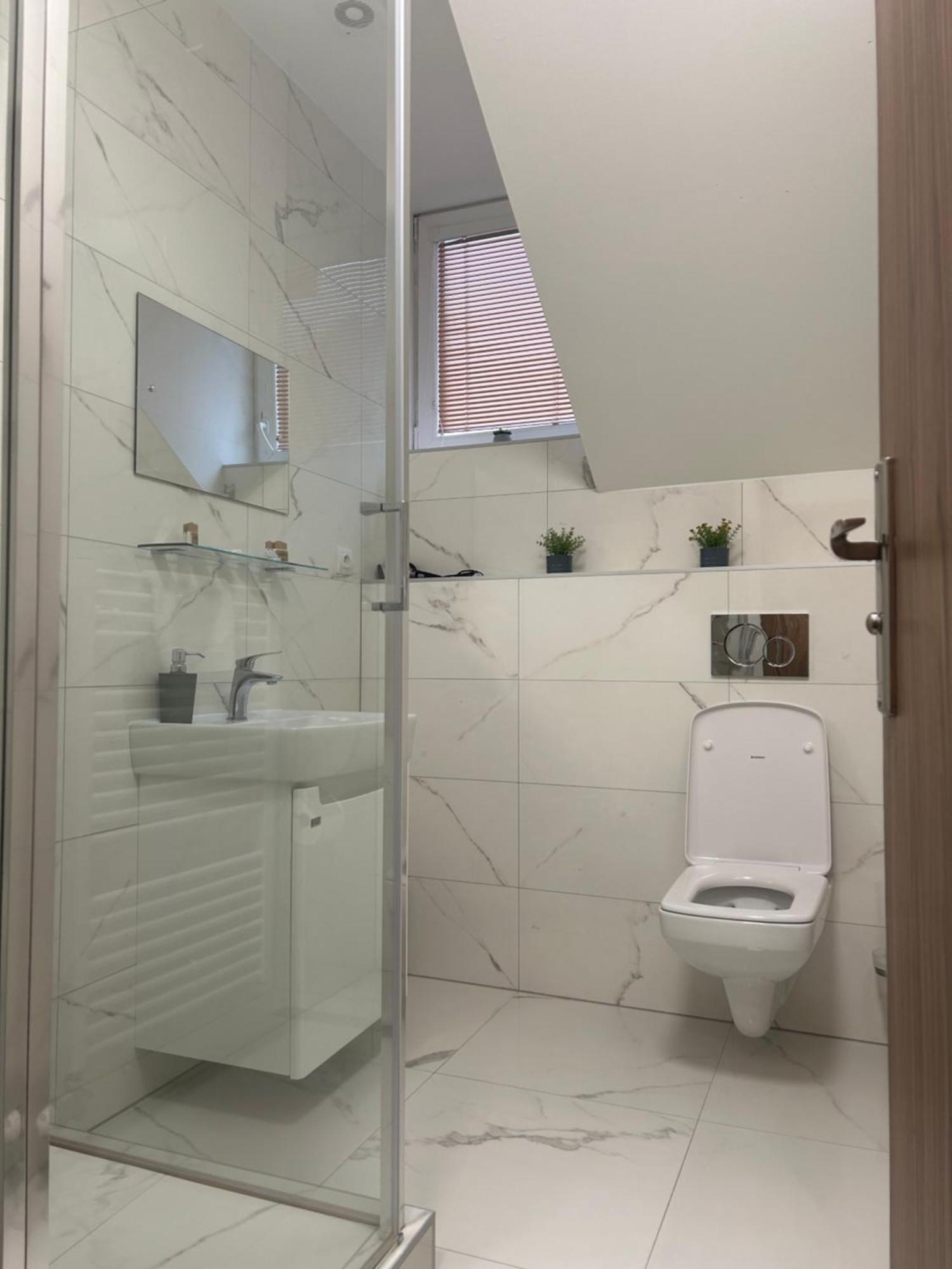 Hotel Evan U Hoffera Topoľčany Εξωτερικό φωτογραφία