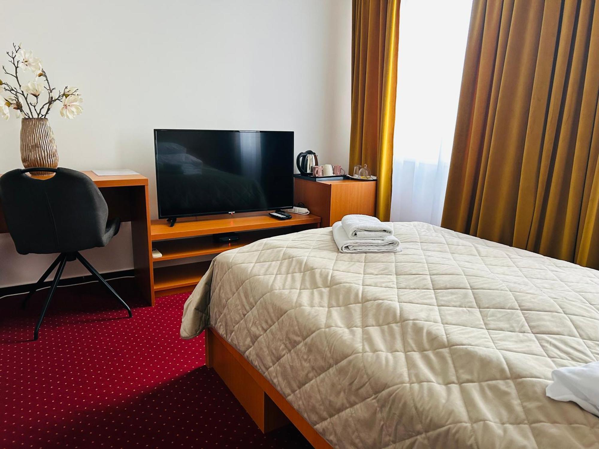 Hotel Evan U Hoffera Topoľčany Εξωτερικό φωτογραφία
