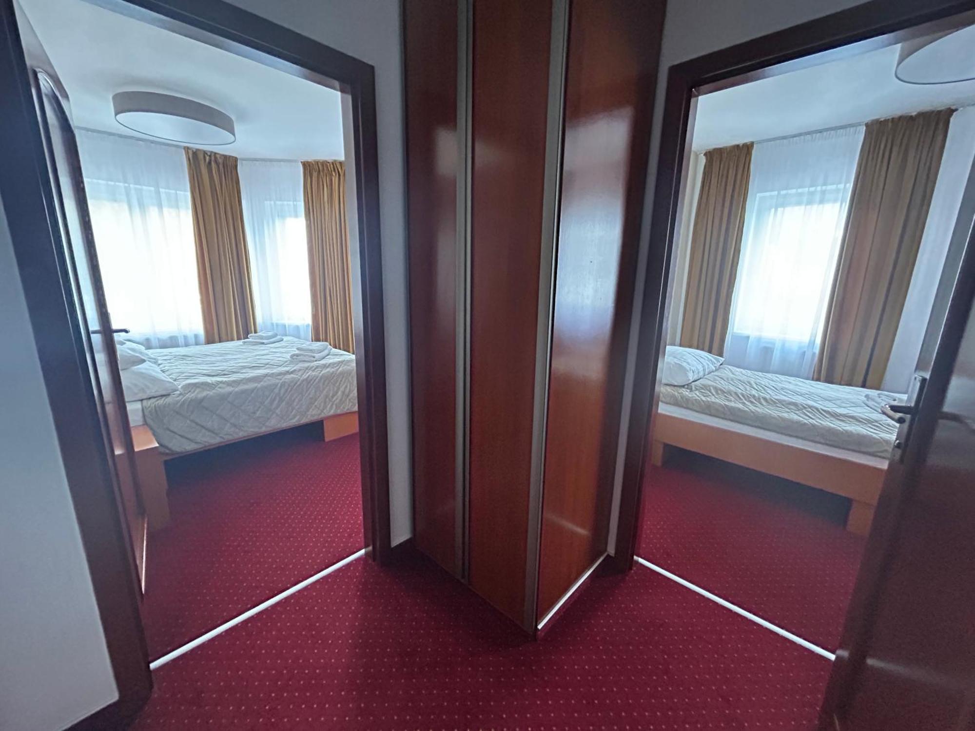 Hotel Evan U Hoffera Topoľčany Εξωτερικό φωτογραφία